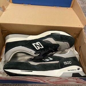 New Balance 1500 Men's Black and Gray Shoes — Size 10.5
